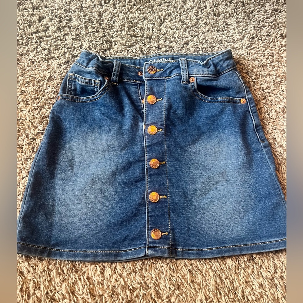 Cat and Jack Jean skirt. Girls size 8.
